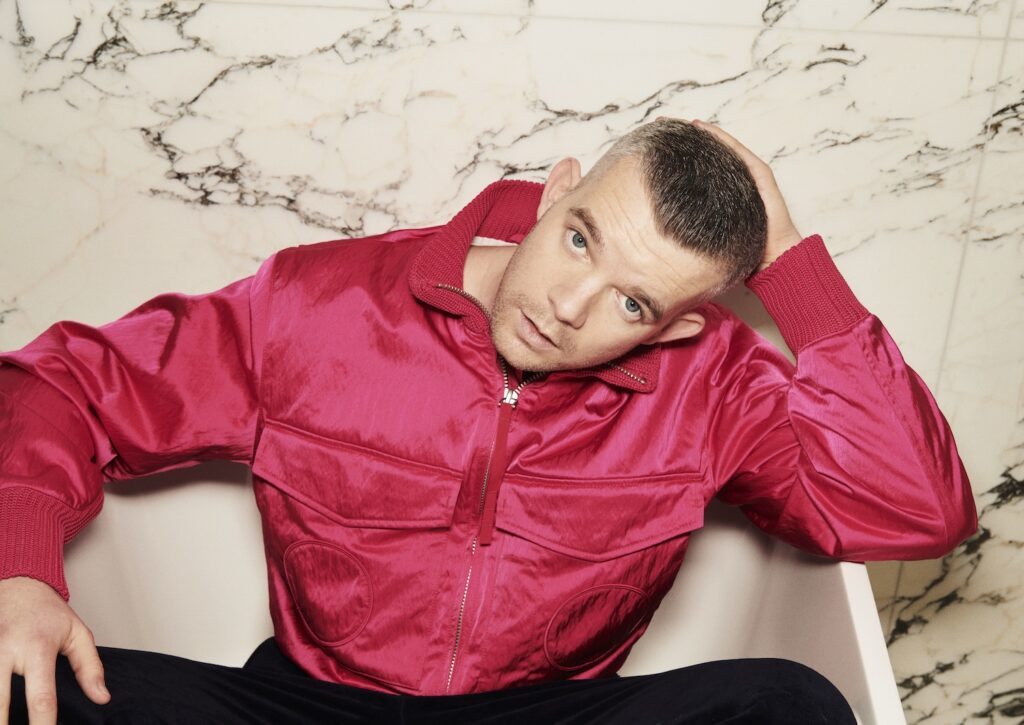 RUSSELL TOVEY00349 1024x725 - style, slider, face-time, entertainment, culture - Russell Tovey - Russell Tovey, editorial, Cover Story, Actor - Russell Tovey